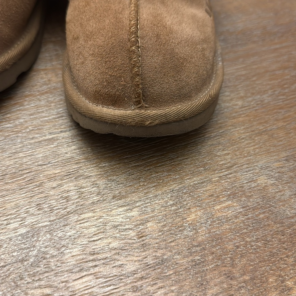 UGG Girl's Cozy II Slippers- Chestnut Size 4 - Picture 6 of 6